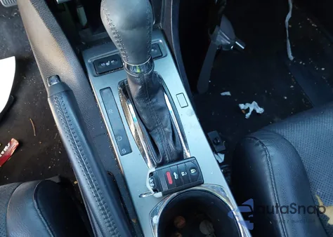 2013 Acura Ilx 2.0L z USA, uszkodzony, nr VIN 19VDE1F70DE011597